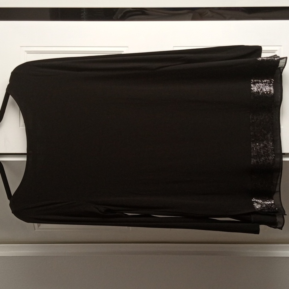 White House Black Market women's top